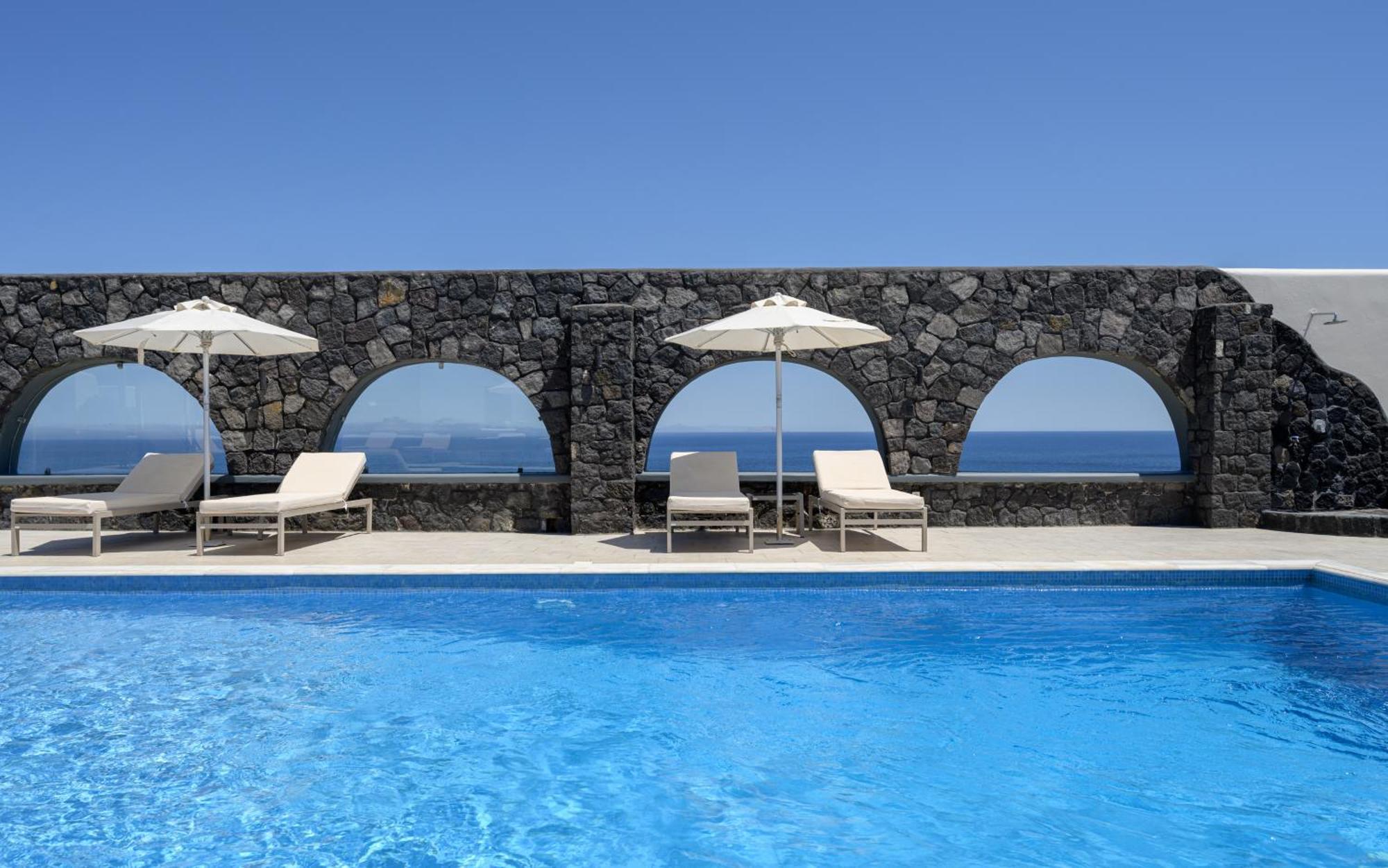 Agia Irini 3*